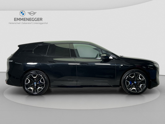 BMW iX xDrive40-image-4