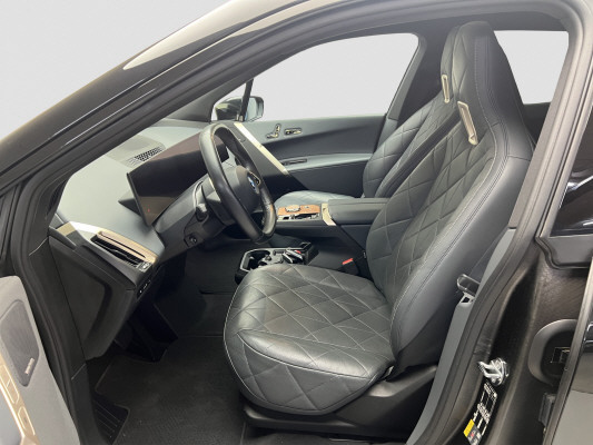 BMW iX xDrive40-image-7