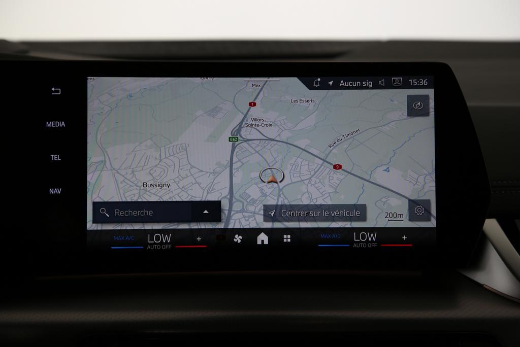 BMW 223d xDrive Active Tourer-image-8