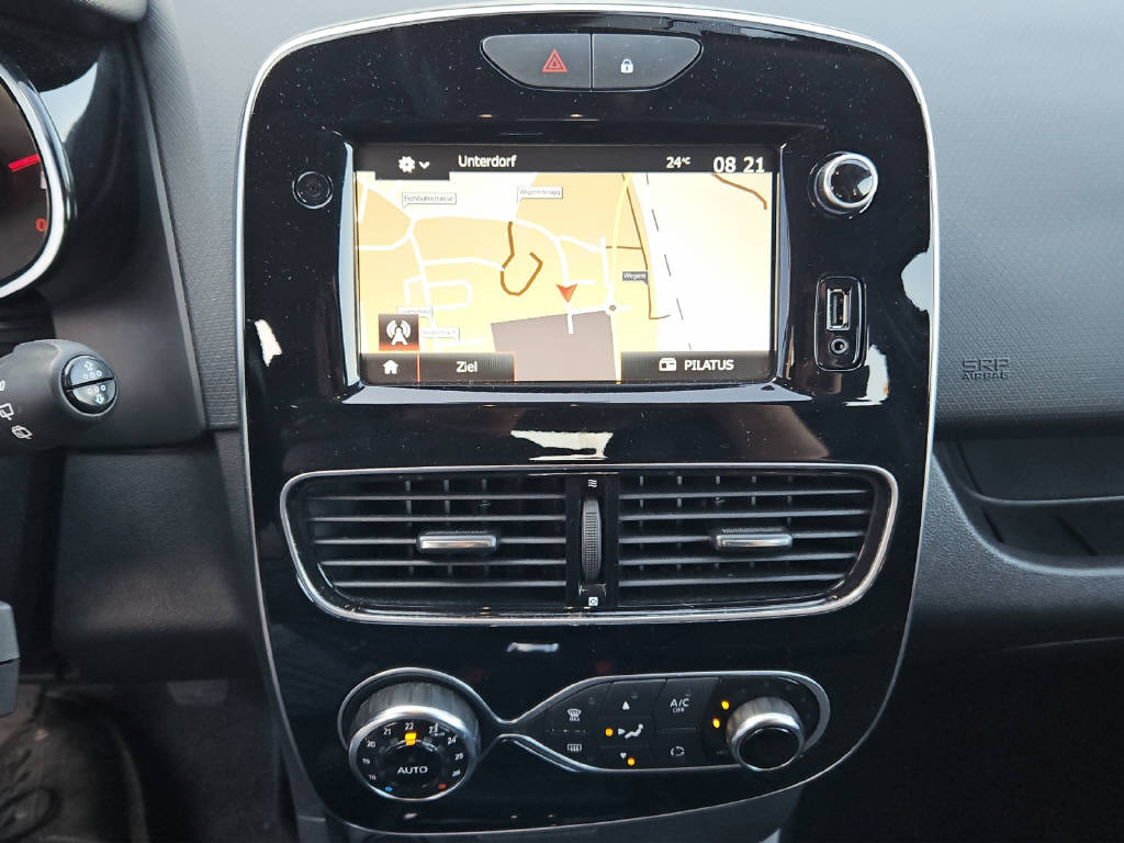RENAULT Clio 0.9 TCe Intens S/S-image-8