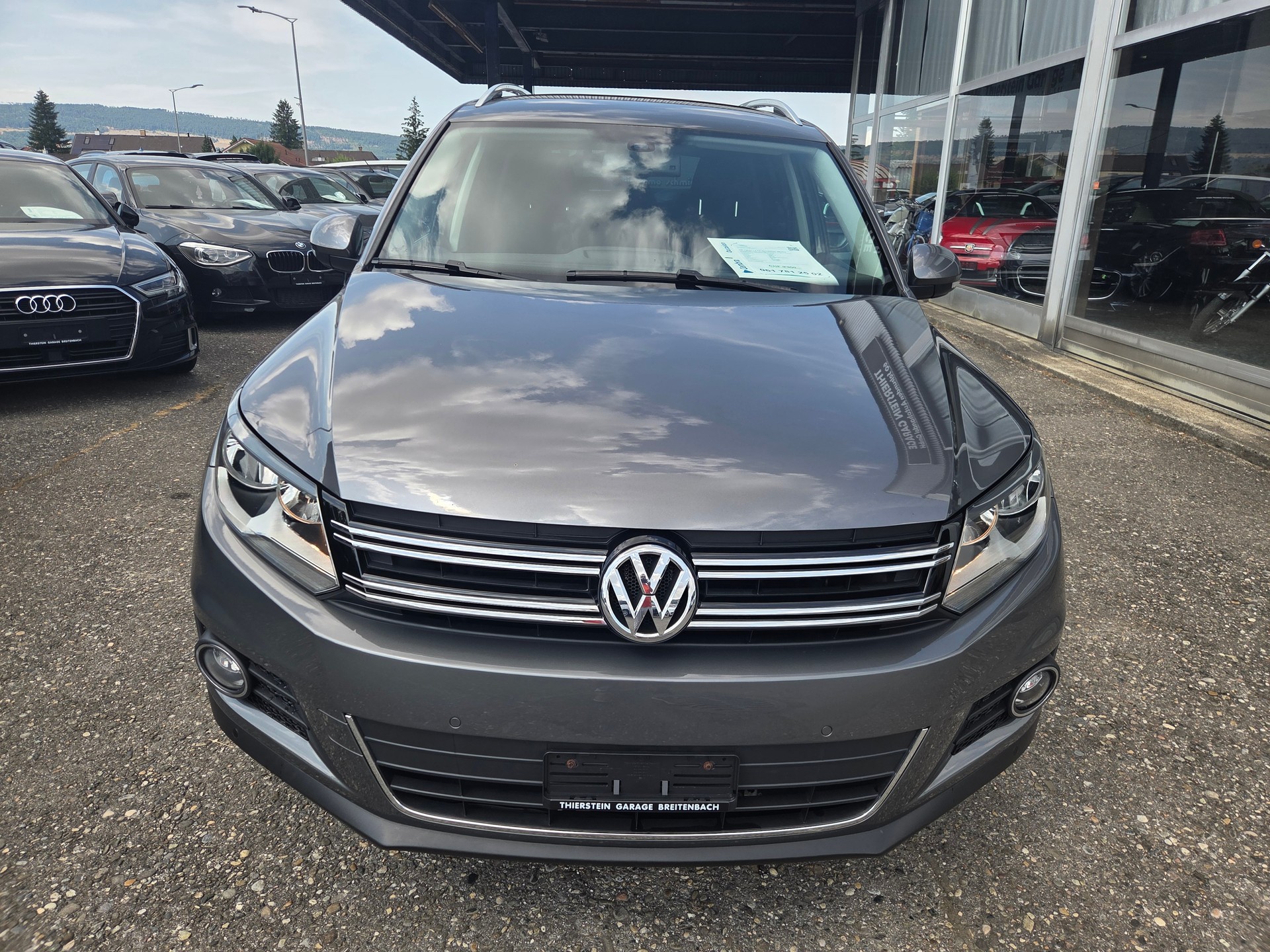 VW Tiguan 1.4 TSI Sport&Style 4Motion-image-2