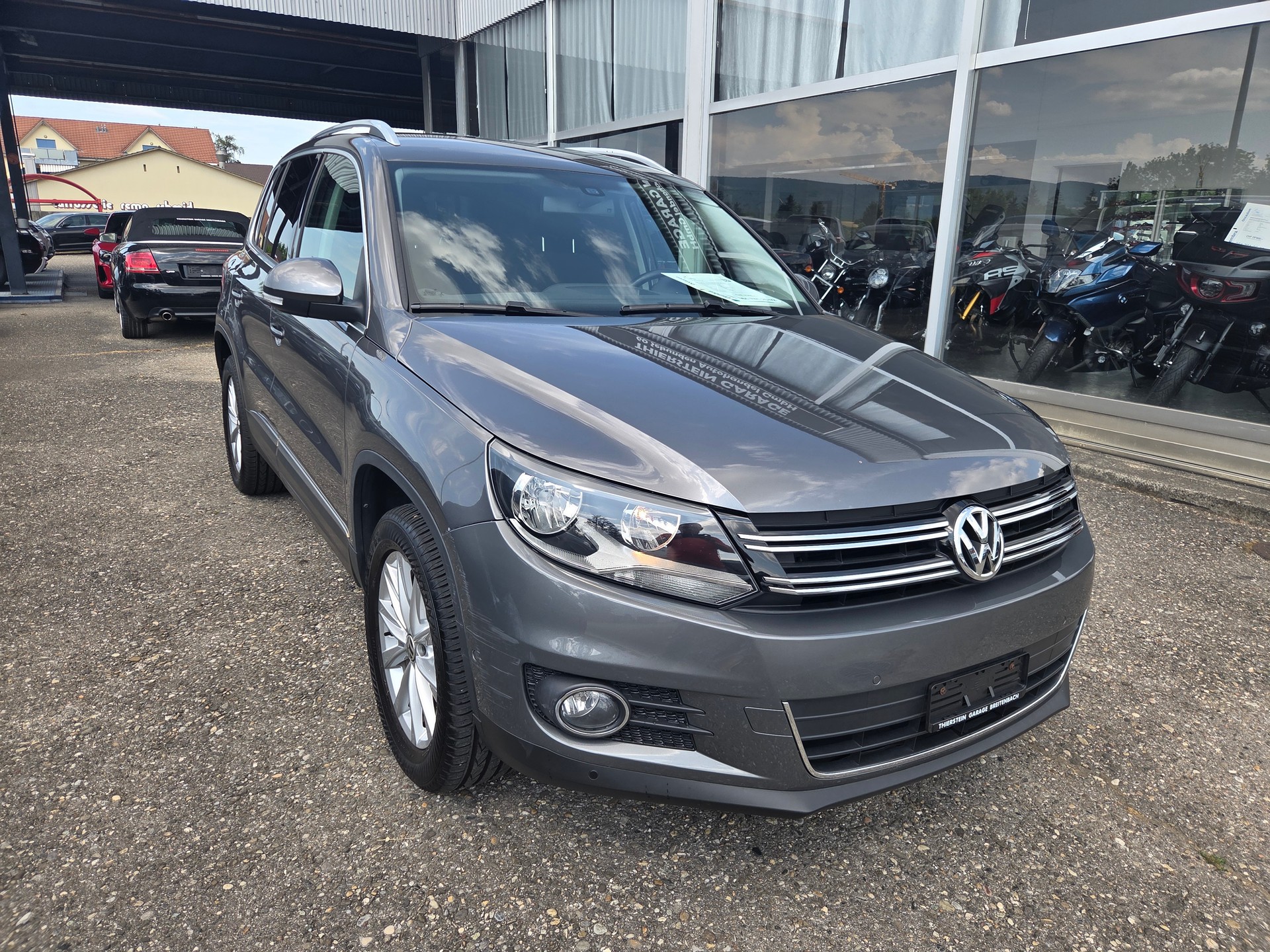 VW Tiguan 1.4 TSI Sport&Style 4Motion-image-1