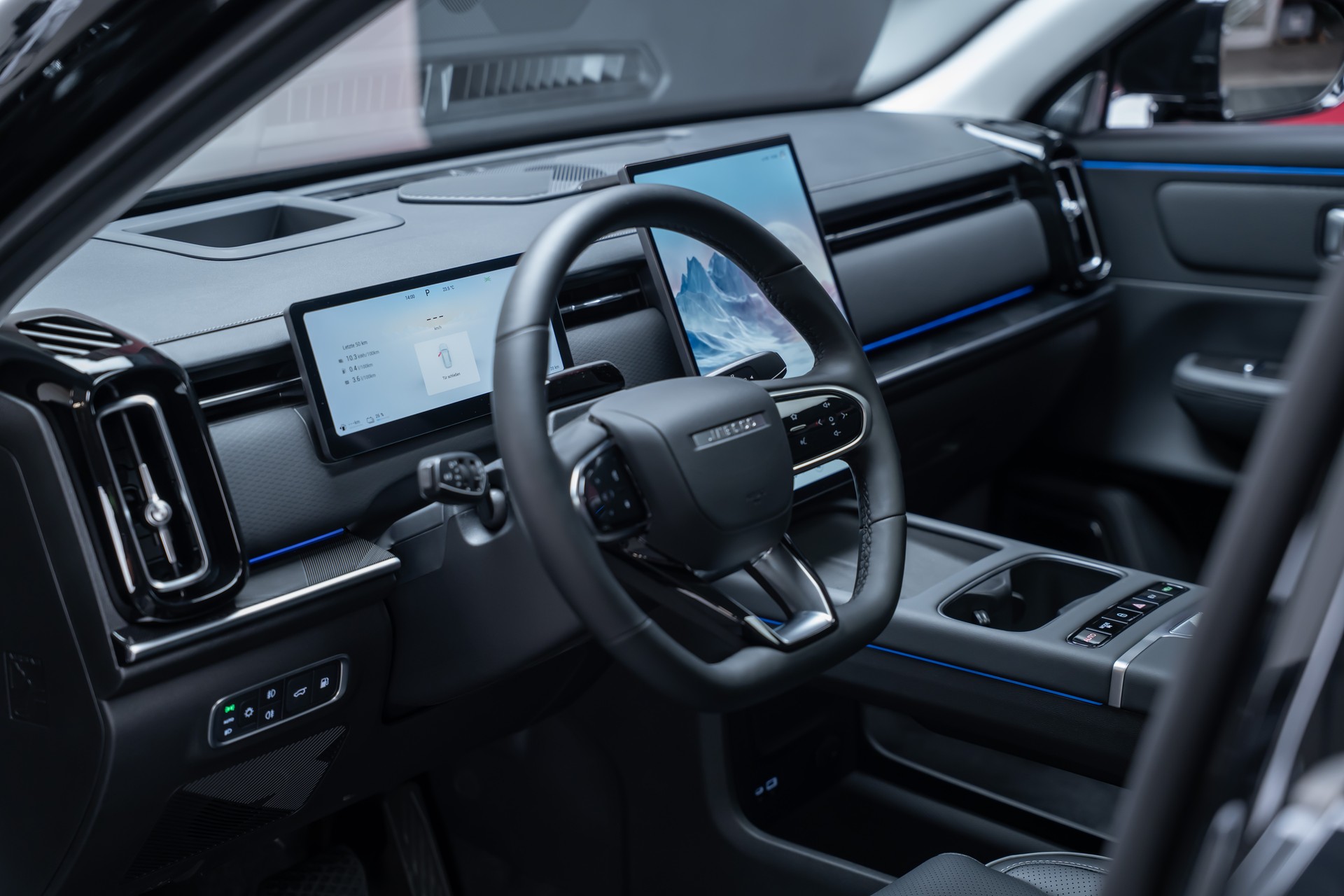 JAECOO 7 1.5TGDI HEV Exclusive DCT / Panorama-Schiebedach / Head-Up Display / 360° Kamera-image-15