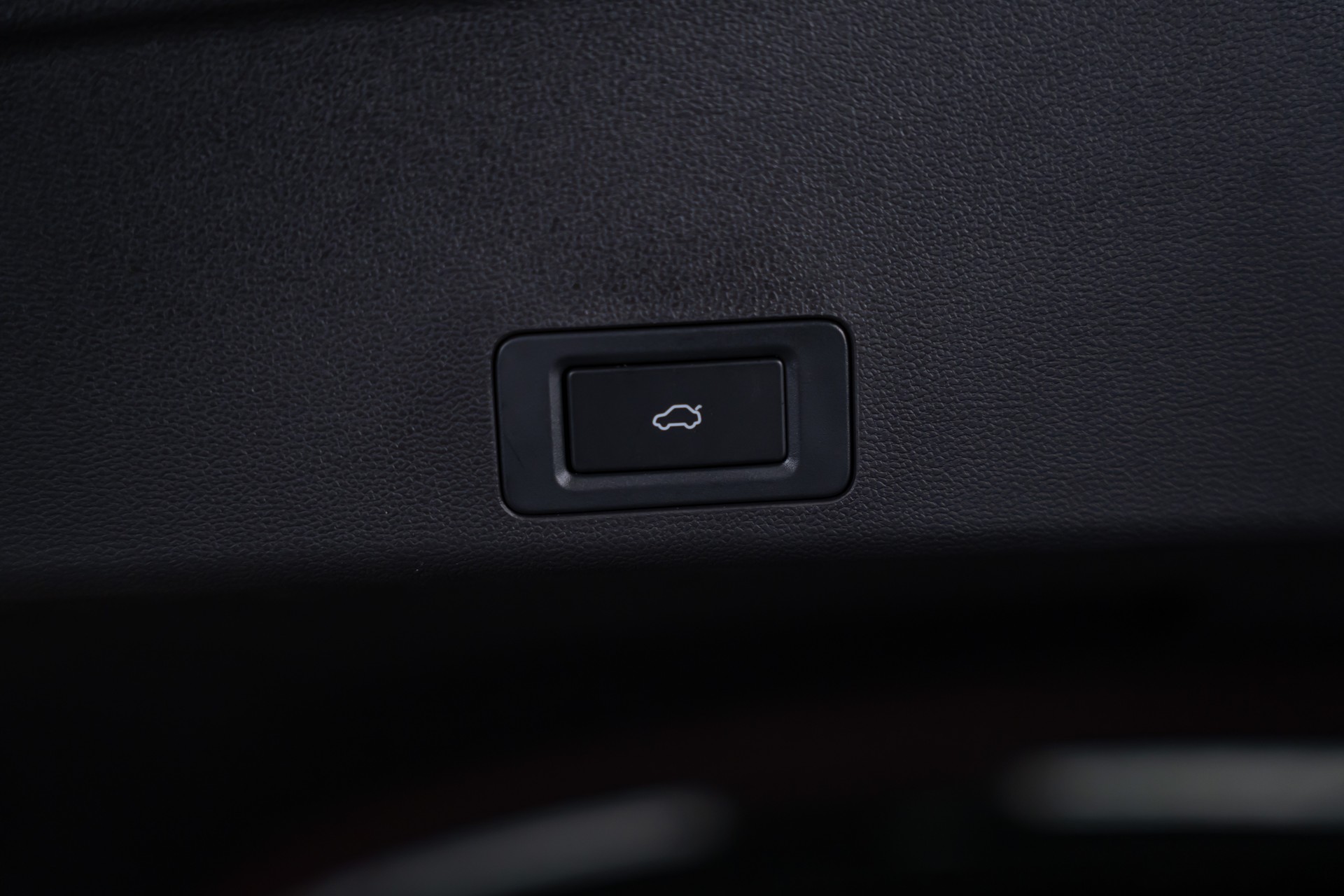 JAECOO 7 1.5TGDI HEV Exclusive DCT / Panorama-Schiebedach / Head-Up Display / 360° Kamera-image-43