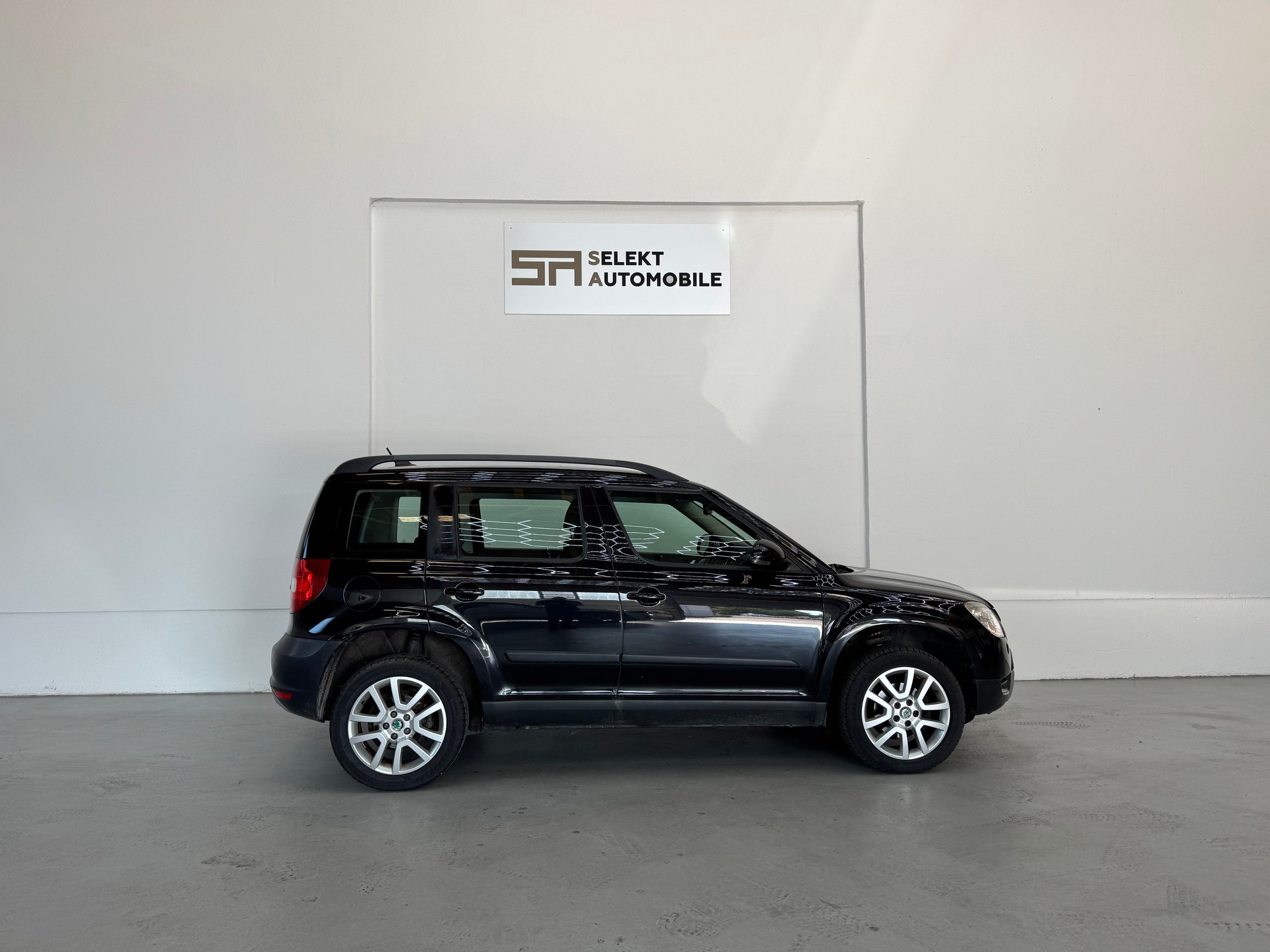 SKODA Yeti 2.0 TDI Elegance 4x4 DSG-image-6