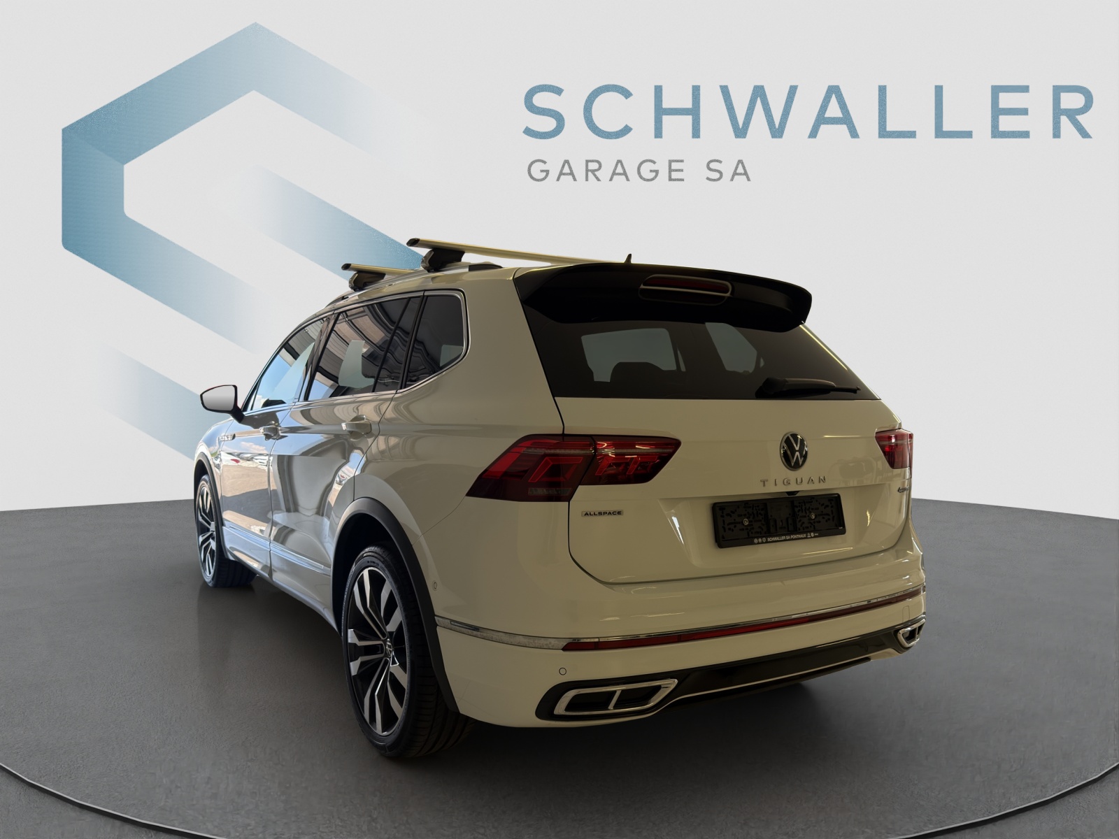 VW Tiguan Allspace 2.0 TSI R-Line DSG-image-5