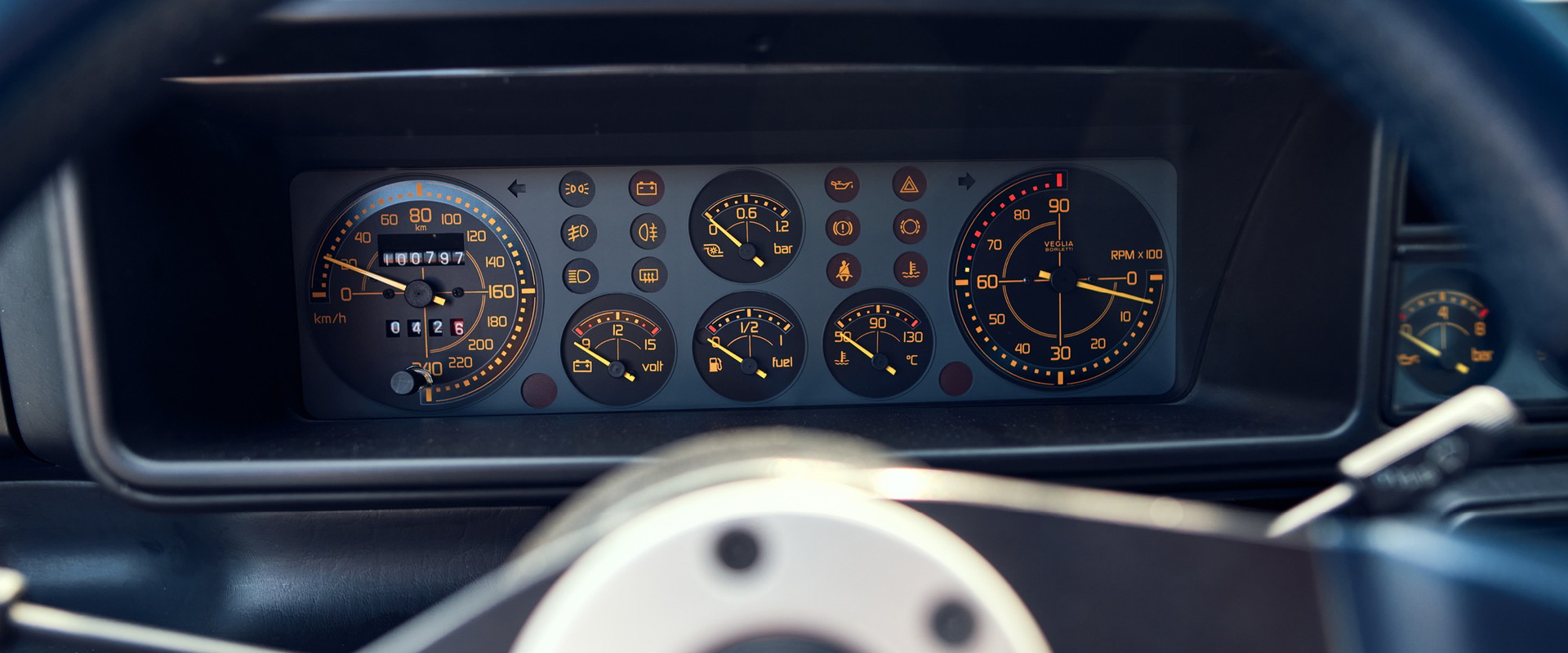 LANCIA Delta HF 16V-image-8
