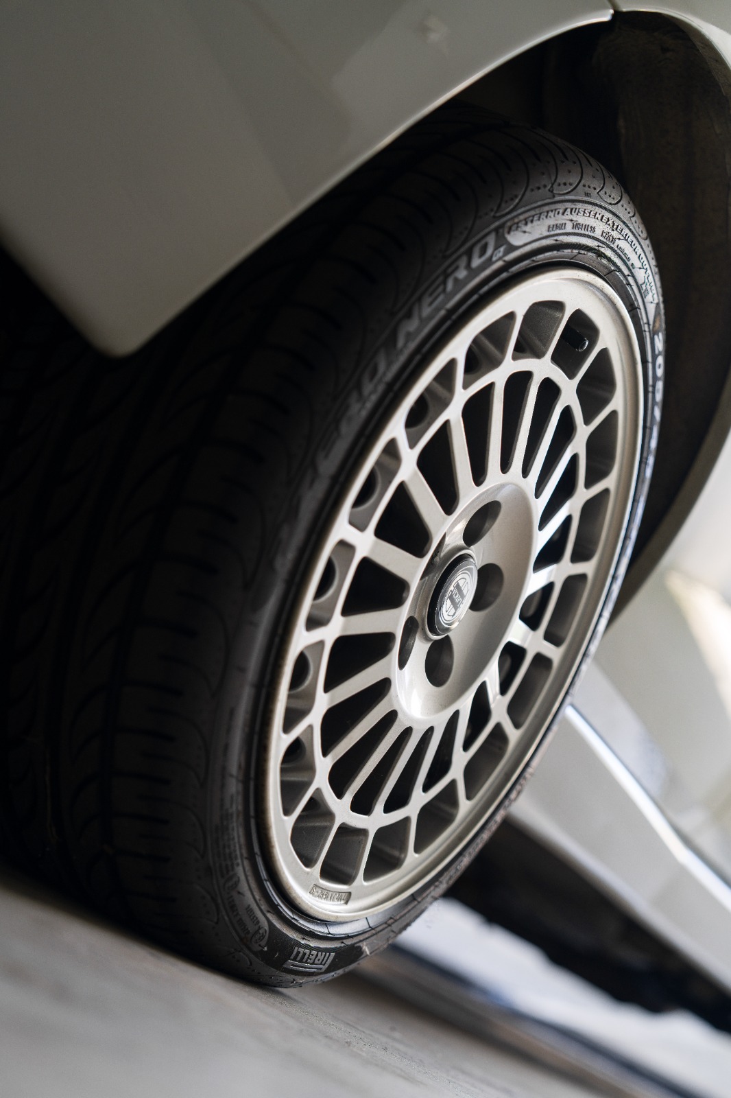 LANCIA Delta HF 16V-image-6