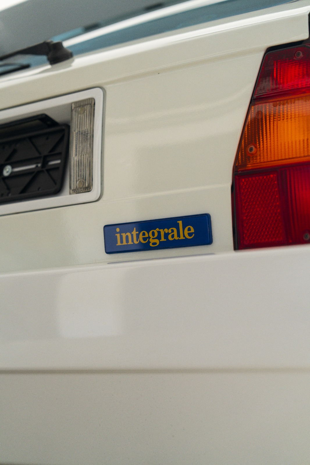 LANCIA Delta HF 16V-image-7