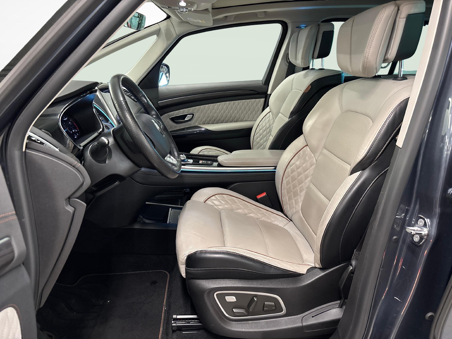 RENAULT Espace 1.8 TCe 225 Initiale EDC 7 places-image-8