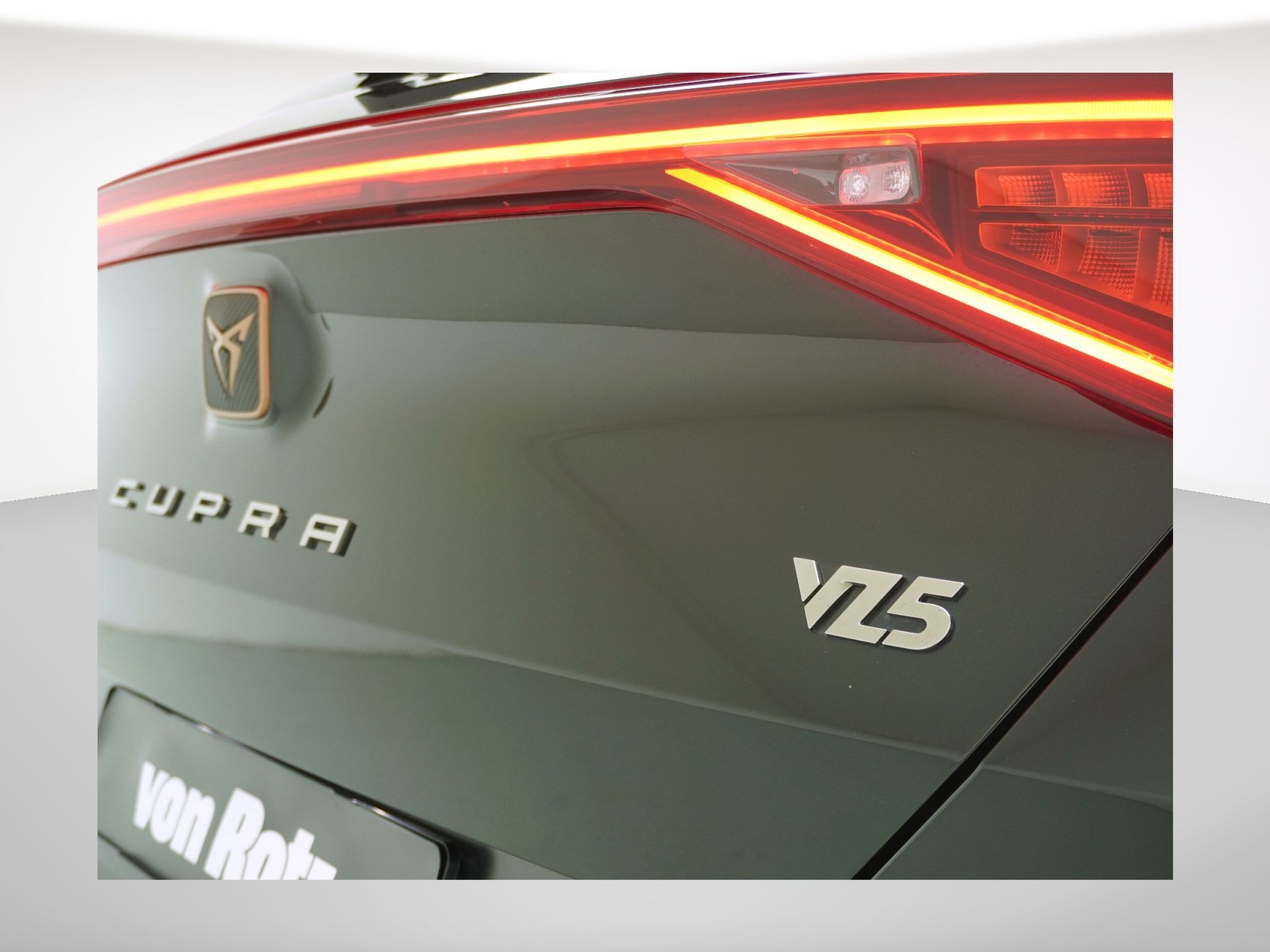 CUPRA Formentor 2.5 TSI DSG VZ5 4Drive-image-26
