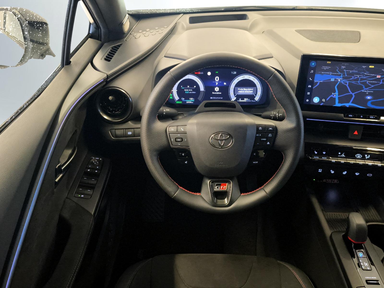TOYOTA C-HR 2.0 PHEV GR Sport-image-5