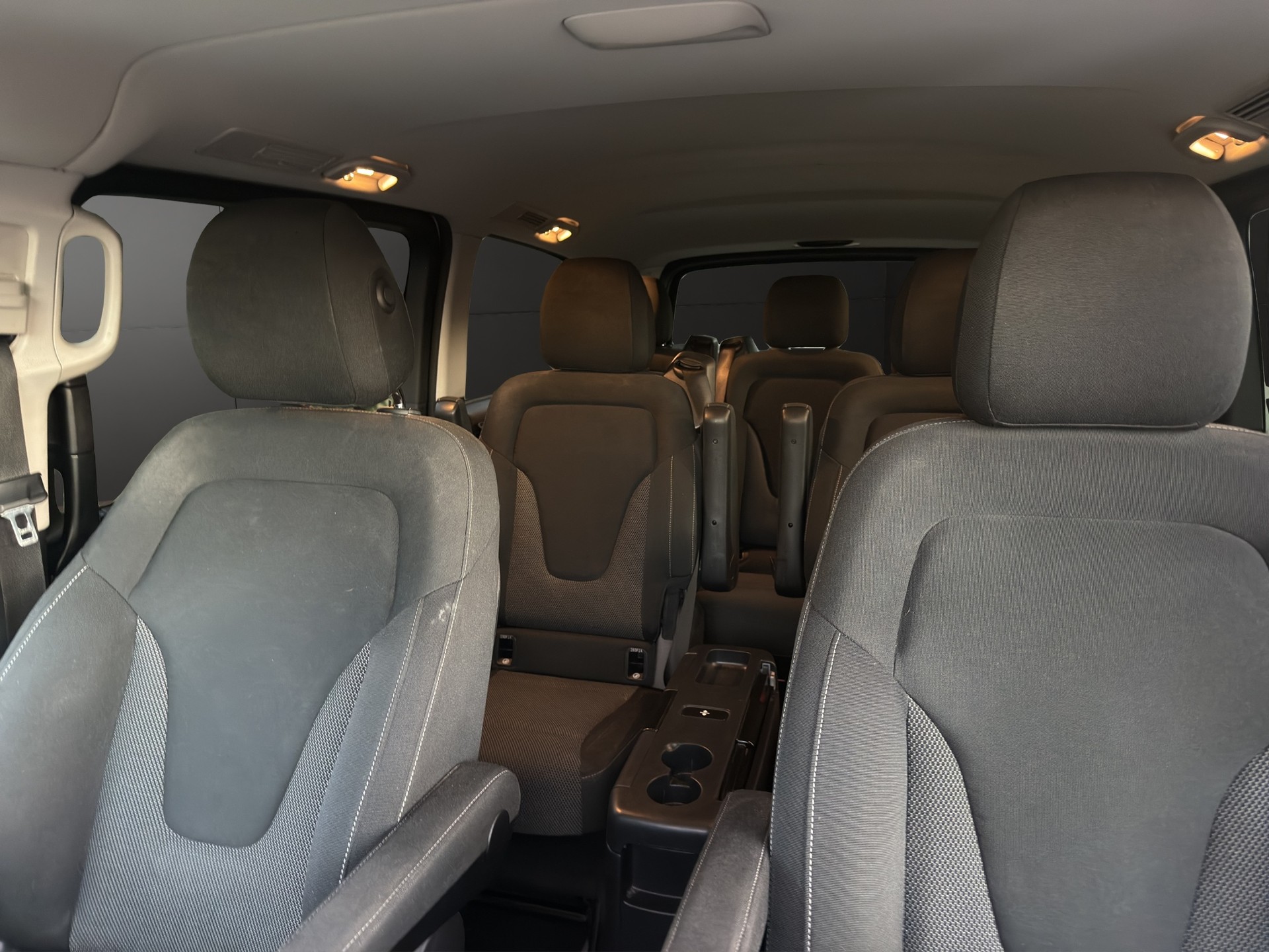 MERCEDES-BENZ V 220 d Exclusive lang 4Matic 7G-Tronic-image-14