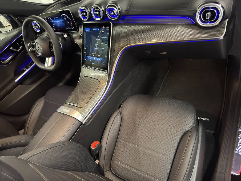 MERCEDES-BENZ C 300 de AMG Line 4Matic T-Modell-image-10