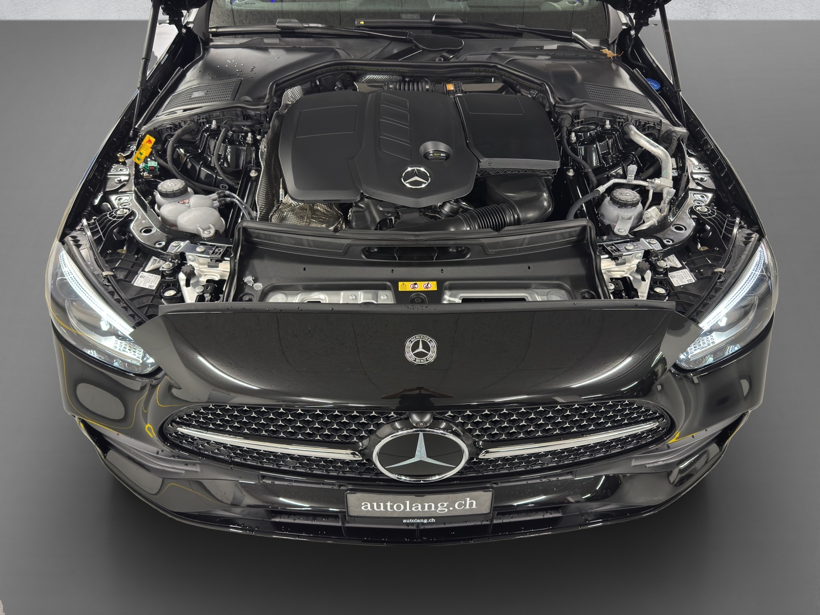MERCEDES-BENZ C 300 de AMG Line 4Matic T-Modell-image-9
