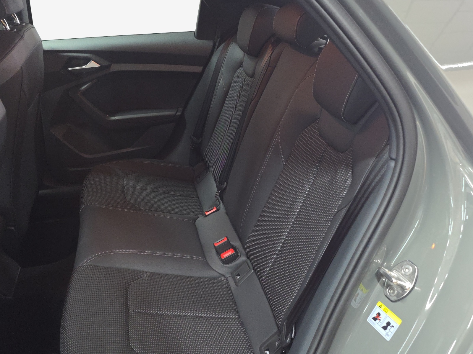 AUDI A1 Sportback 30 TFSI Attraction S-tronic-image-11