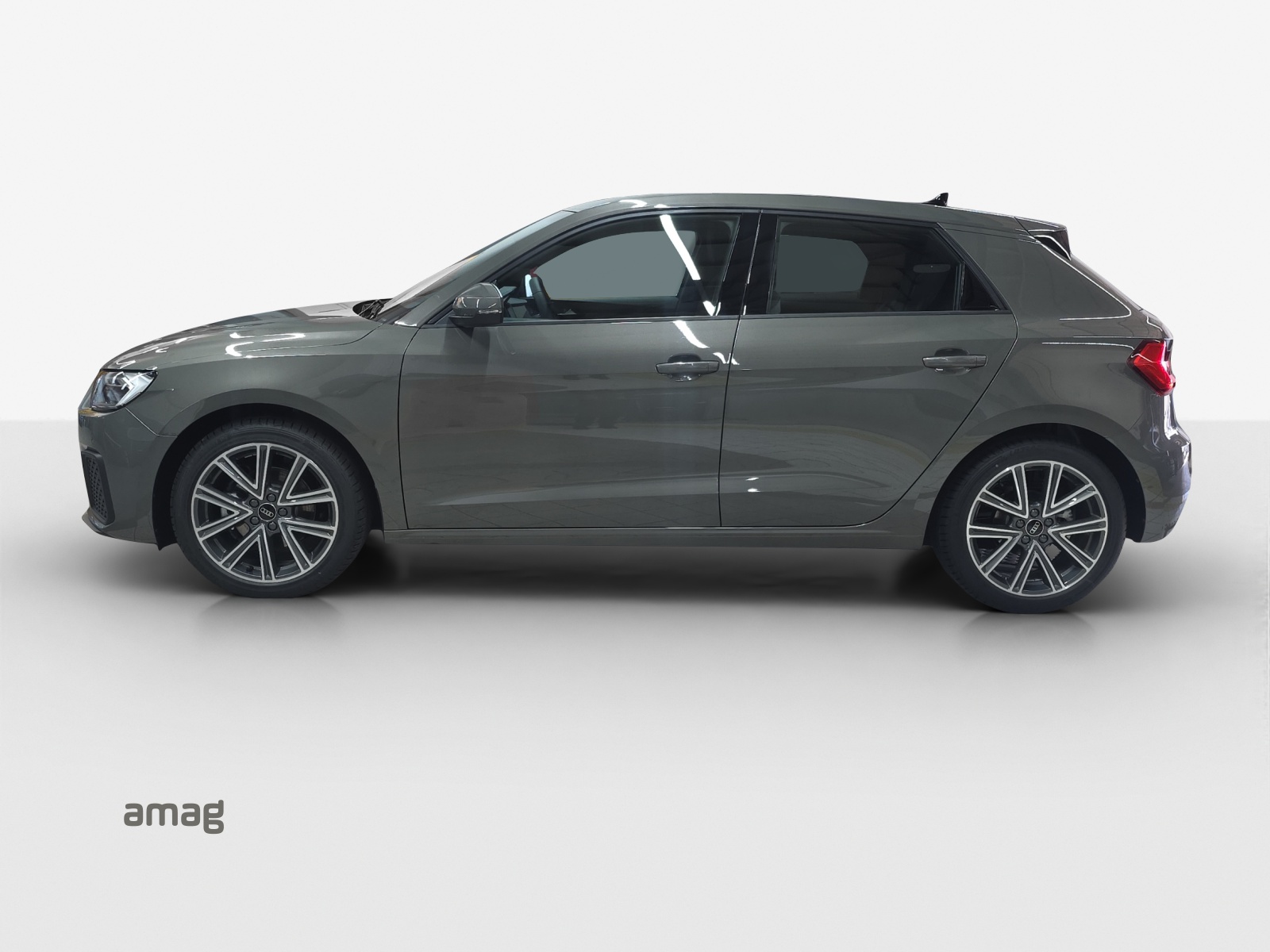 AUDI A1 Sportback 30 TFSI Attraction S-tronic-showroom-element-1