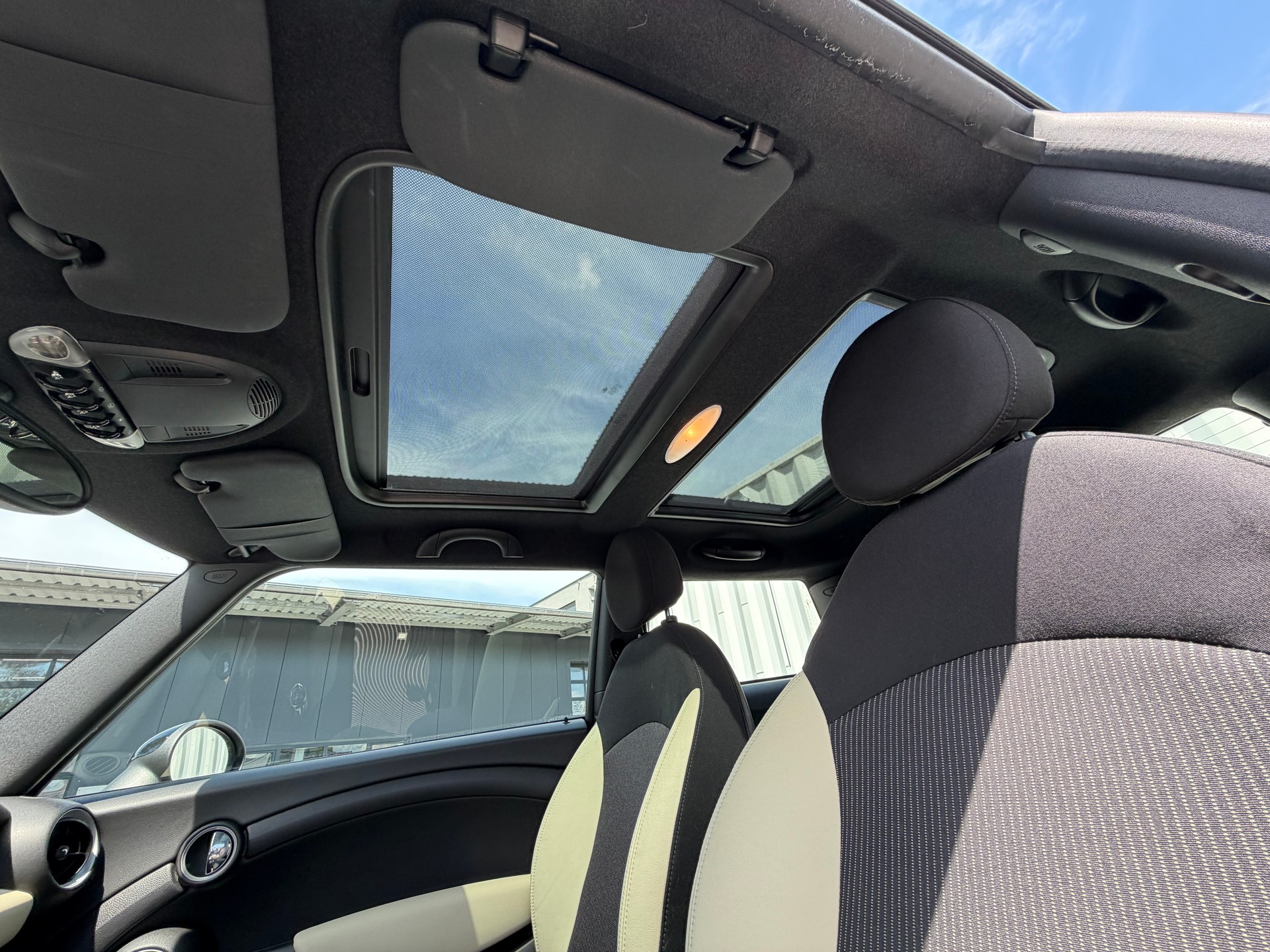 MINI Cooper D-image-13