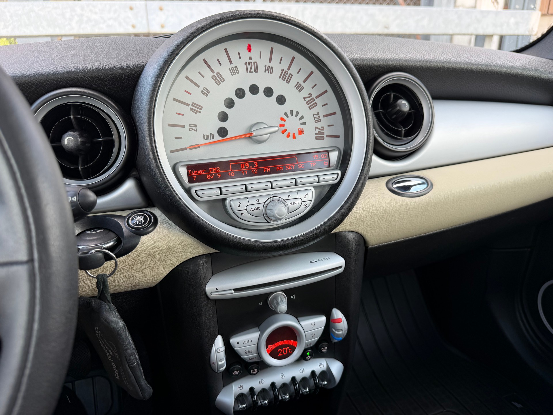 MINI Cooper D-image-10