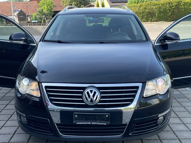 VW Passat Variant 2.0T FSI Highline-image-3