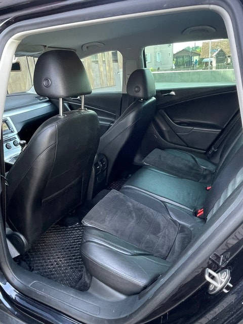 VW Passat Variant 2.0T FSI Highline-image-21