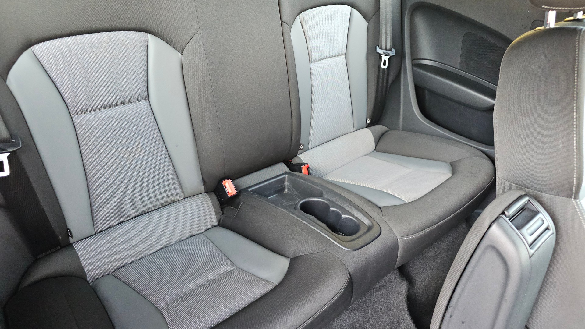 AUDI A1 1.0 TFSI Sport-image-8