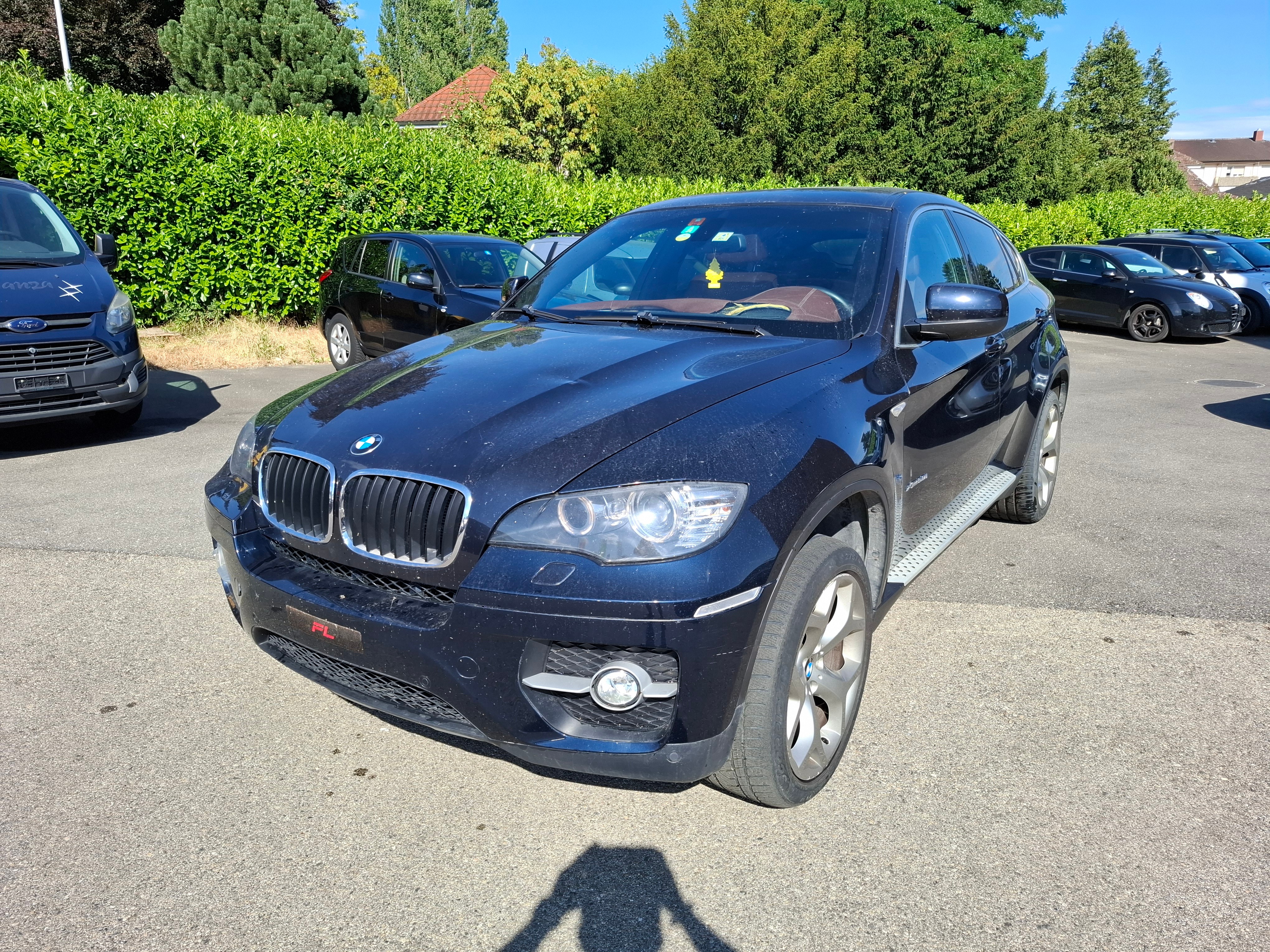 Car photo