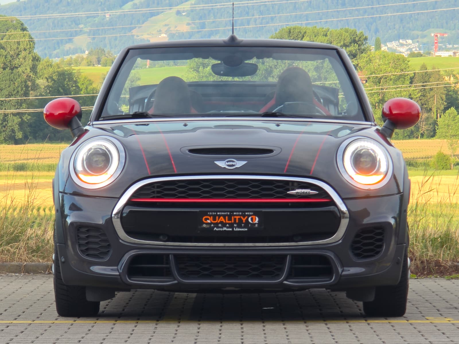 MINI Cooper John Cooper Works Cabriolet Steptronic-image-1