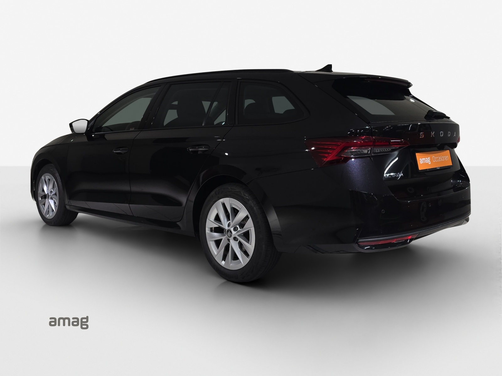 SKODA Octavia Combi 1.5 TSI mHEV DSG Dynamic-image-2