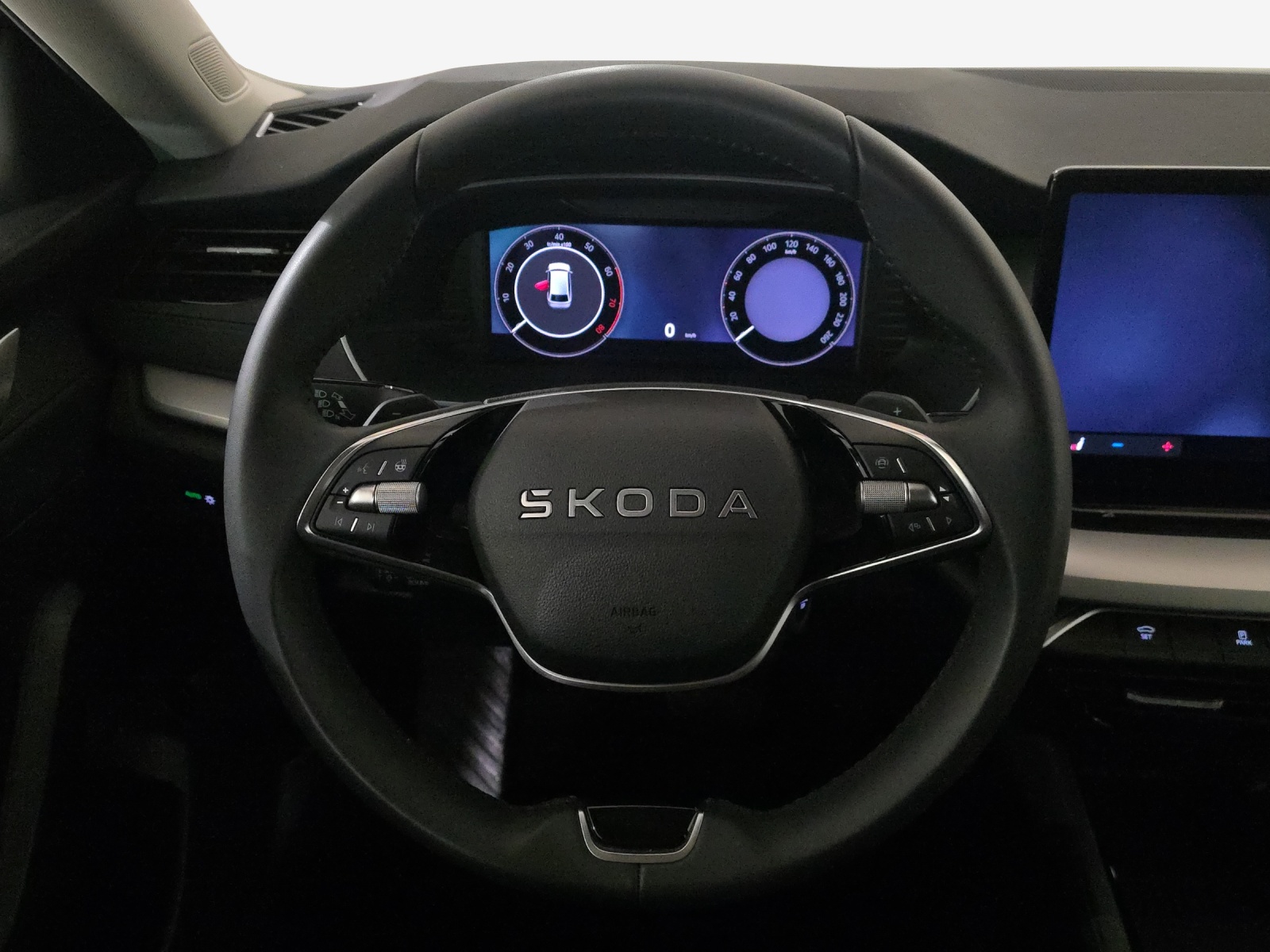 SKODA Octavia Combi 1.5 TSI mHEV DSG Dynamic-image-9