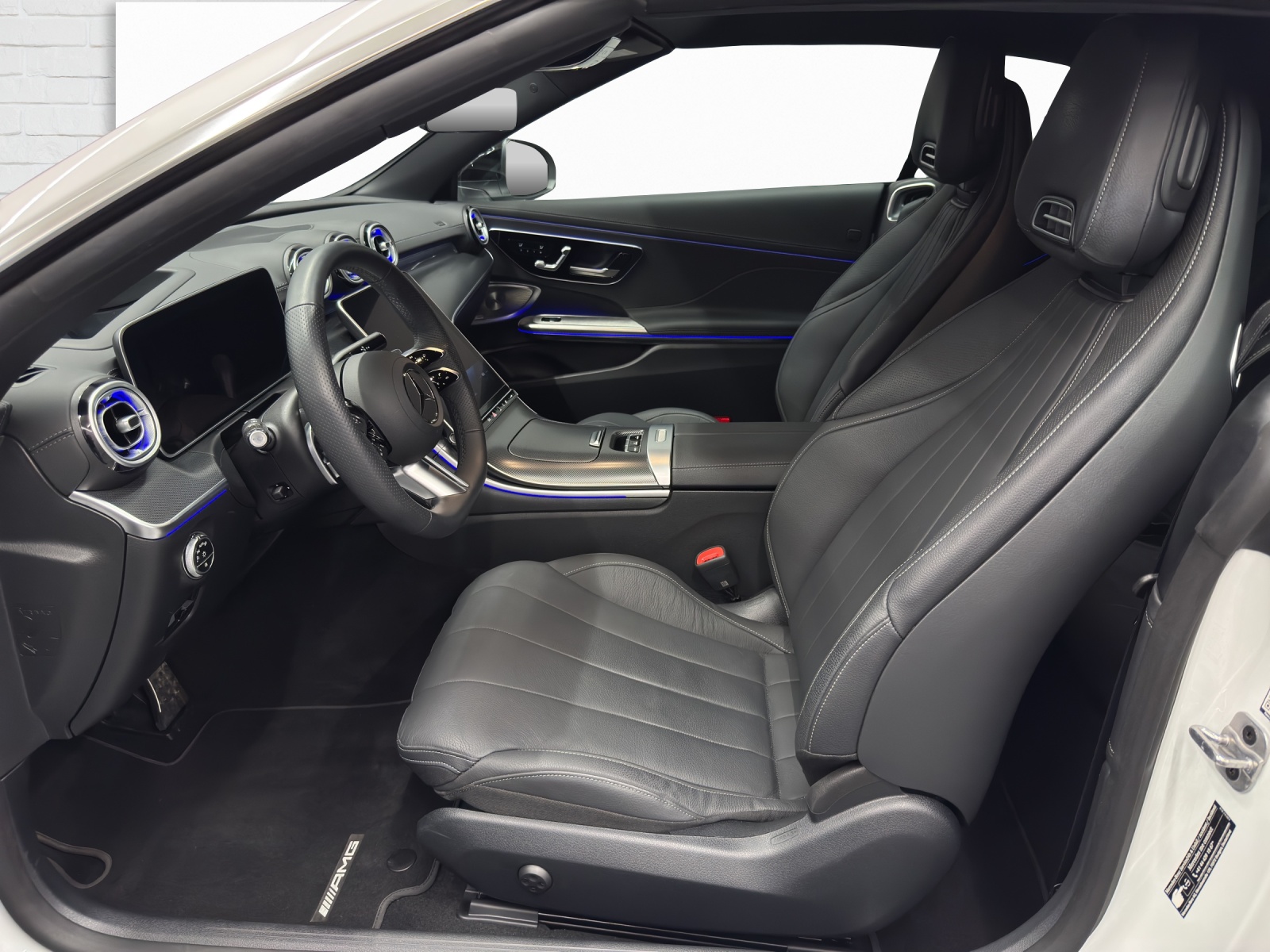 MERCEDES-BENZ CLE 200 AMG Line 4Matic-image-6