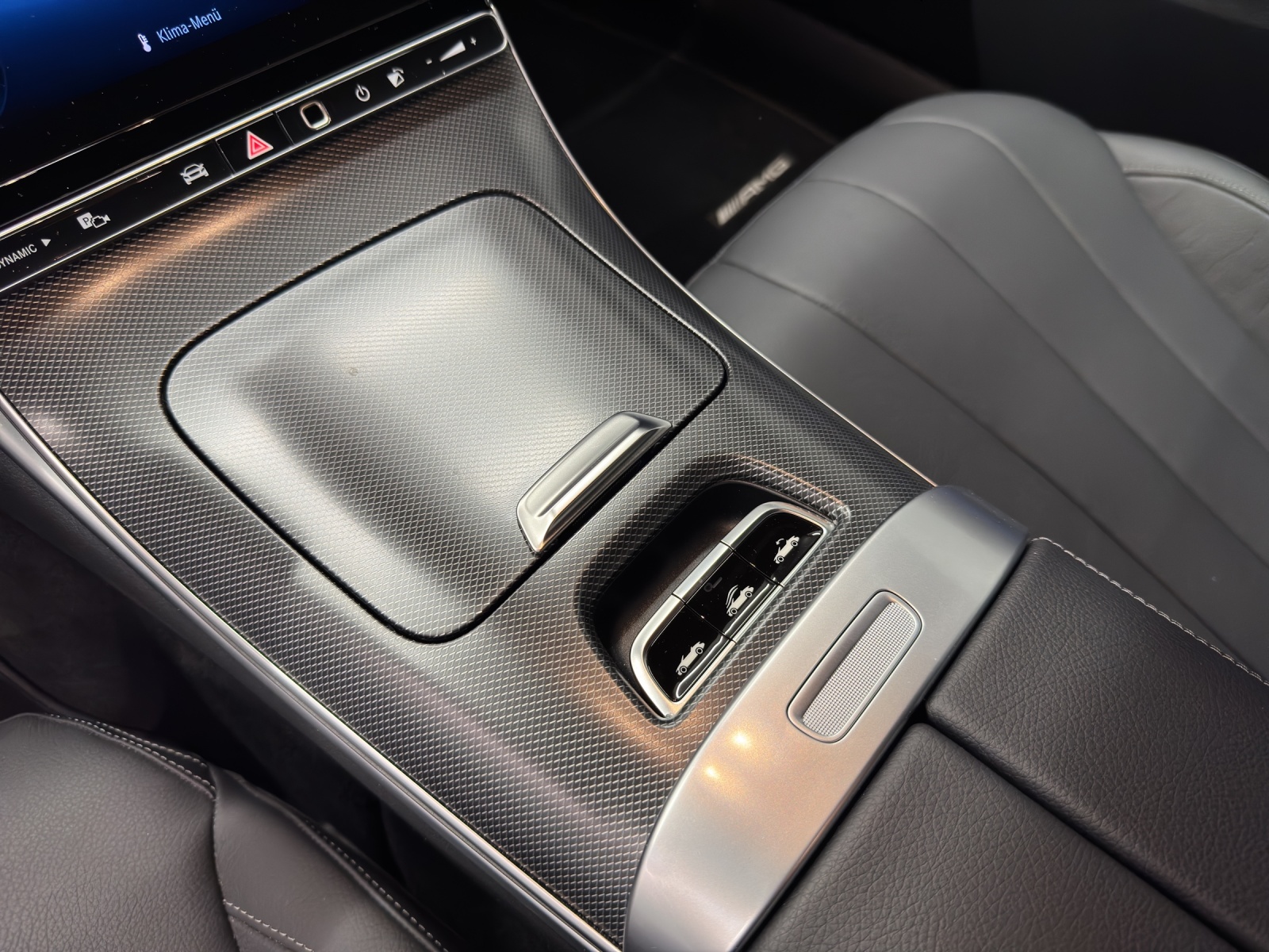 MERCEDES-BENZ CLE 200 AMG Line 4Matic-image-14