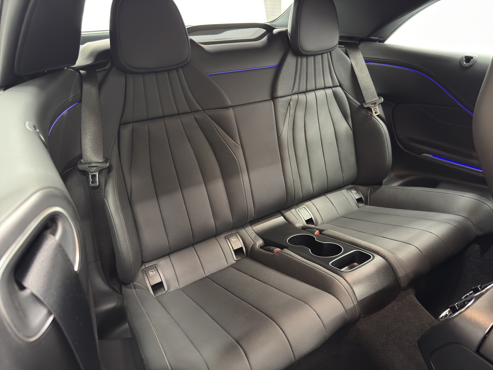 MERCEDES-BENZ CLE 200 AMG Line 4Matic-image-9