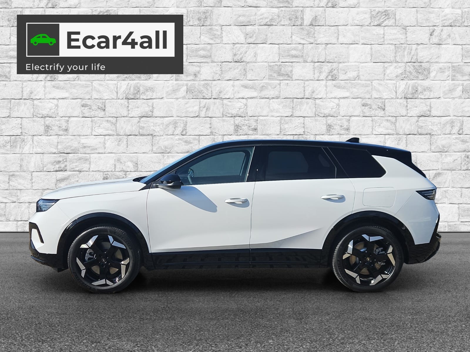 OPEL Grandland Elektro 73kWh Ultimate 4WD-image-1