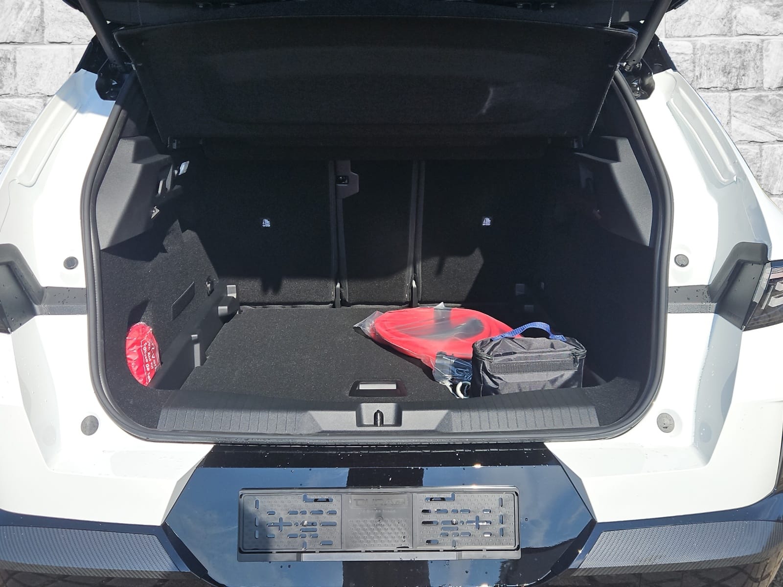 OPEL Grandland Elektro 73kWh Ultimate 4WD-image-8