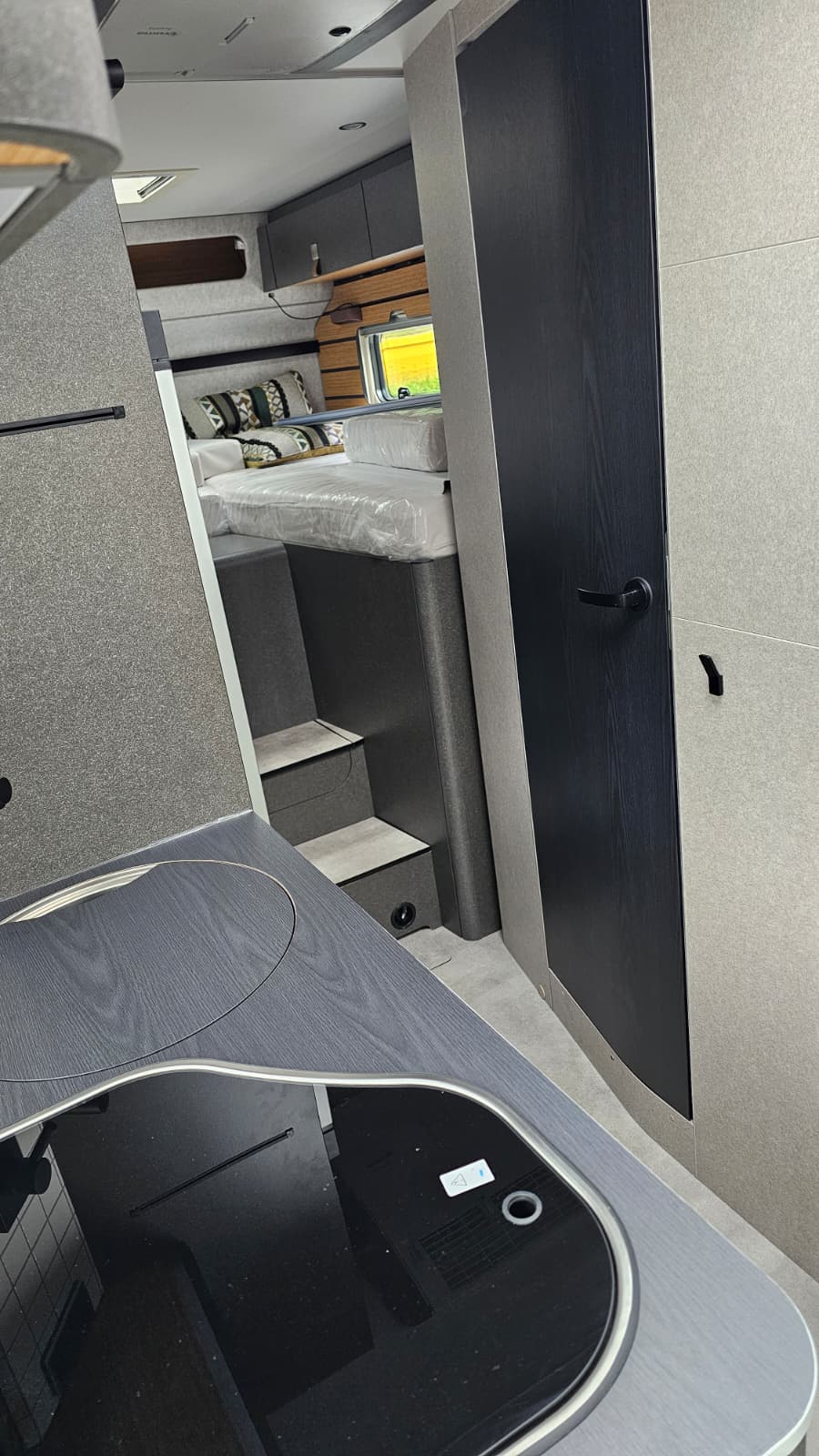 HYMER MLT 580 4x4 by Swiss Venture-image-9