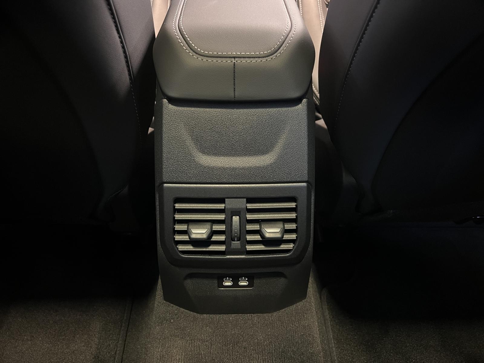 BMW 123 xDrive-image-9