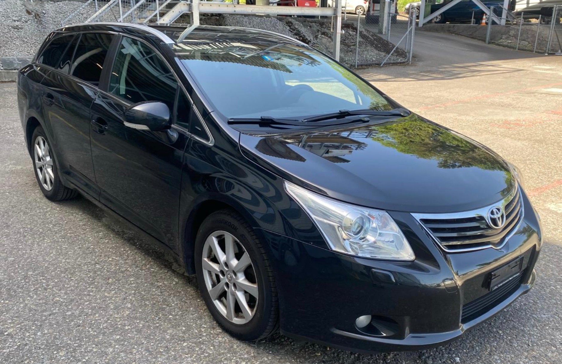 TOYOTA Avensis Sportswagon 2.2D-4D Linea Sol-image-2