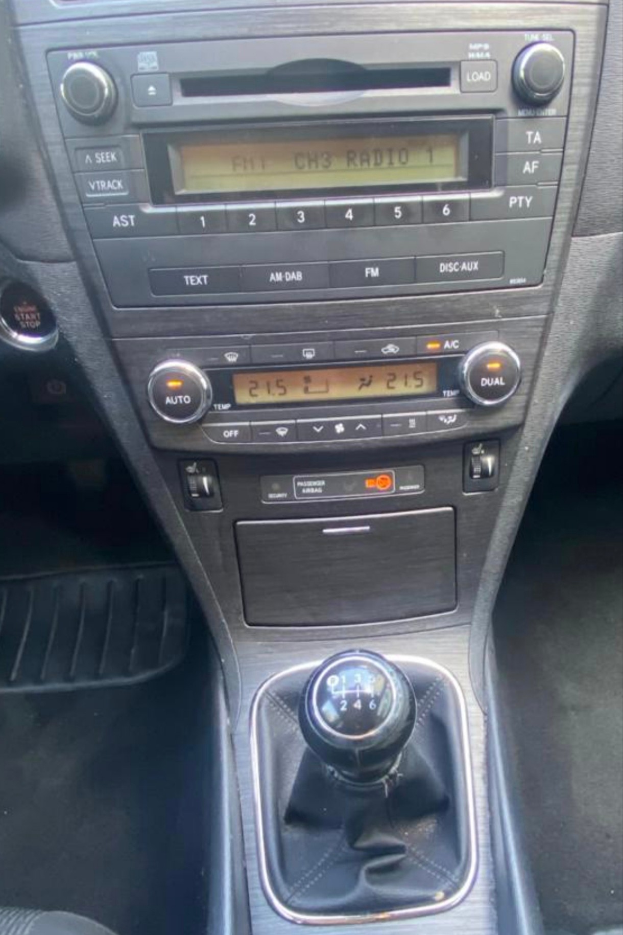 TOYOTA Avensis Sportswagon 2.2D-4D Linea Sol-image-8
