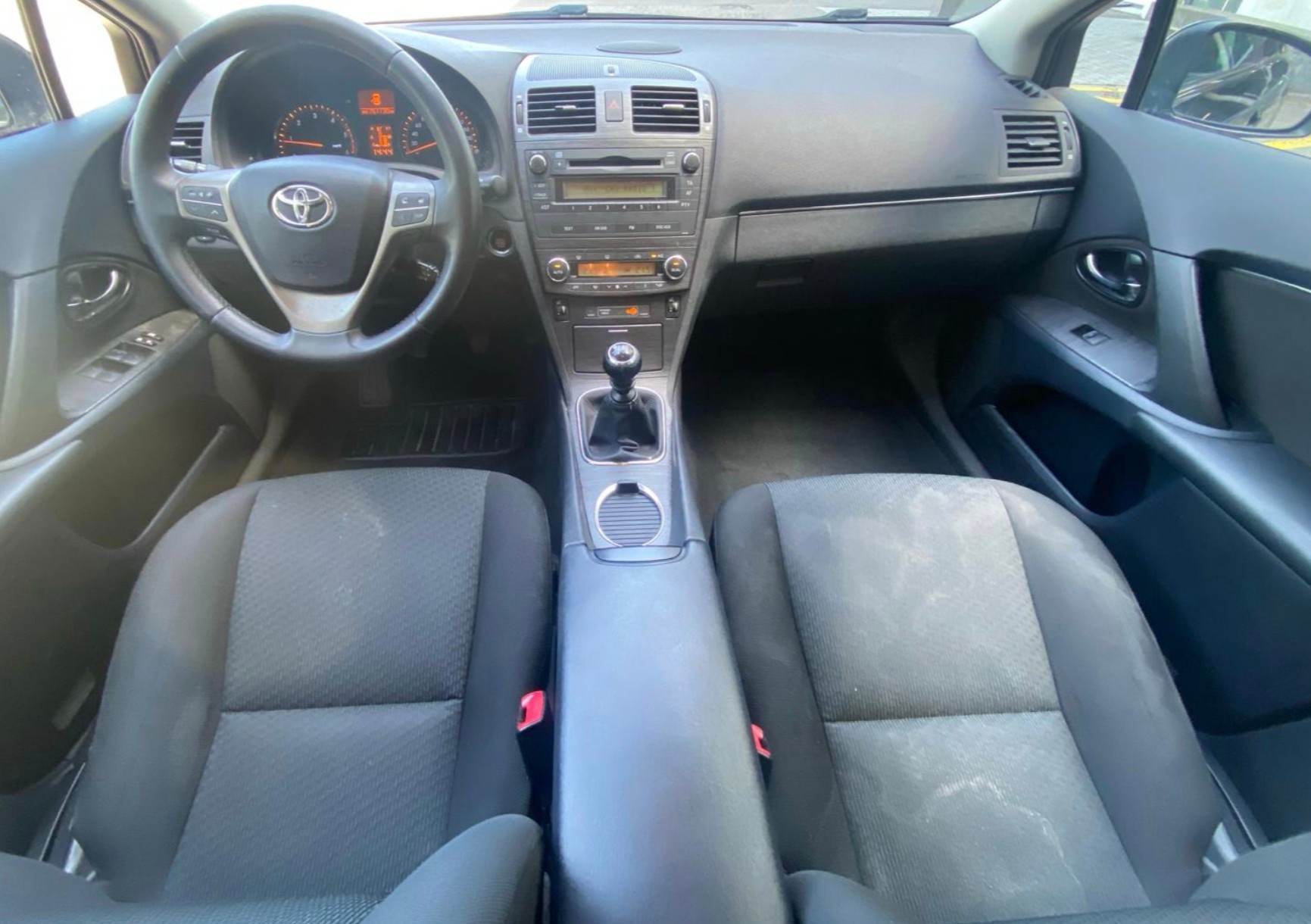TOYOTA Avensis Sportswagon 2.2D-4D Linea Sol-image-7