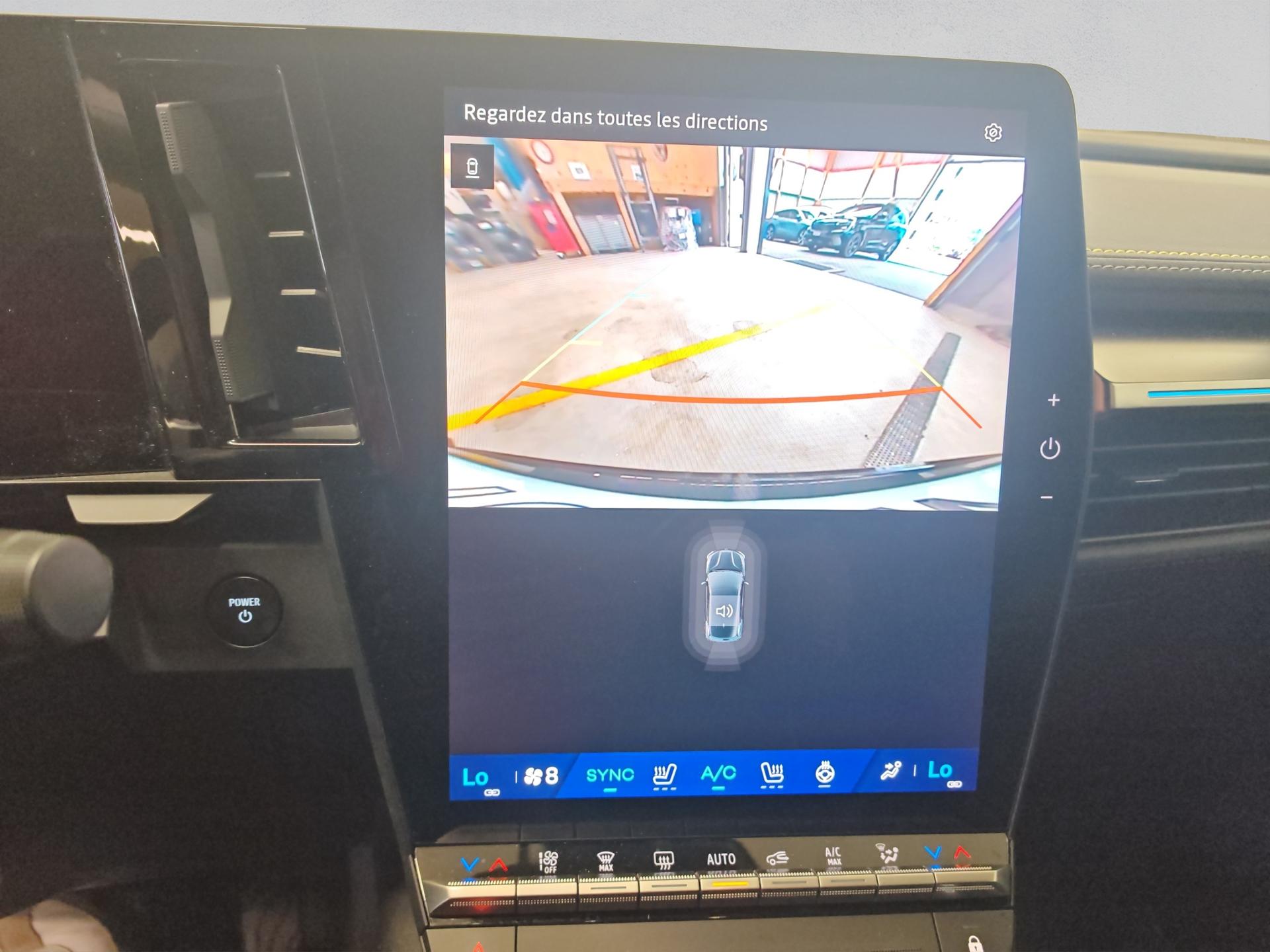 RENAULT Mégane E-TECH EV60 Iconic-image-12