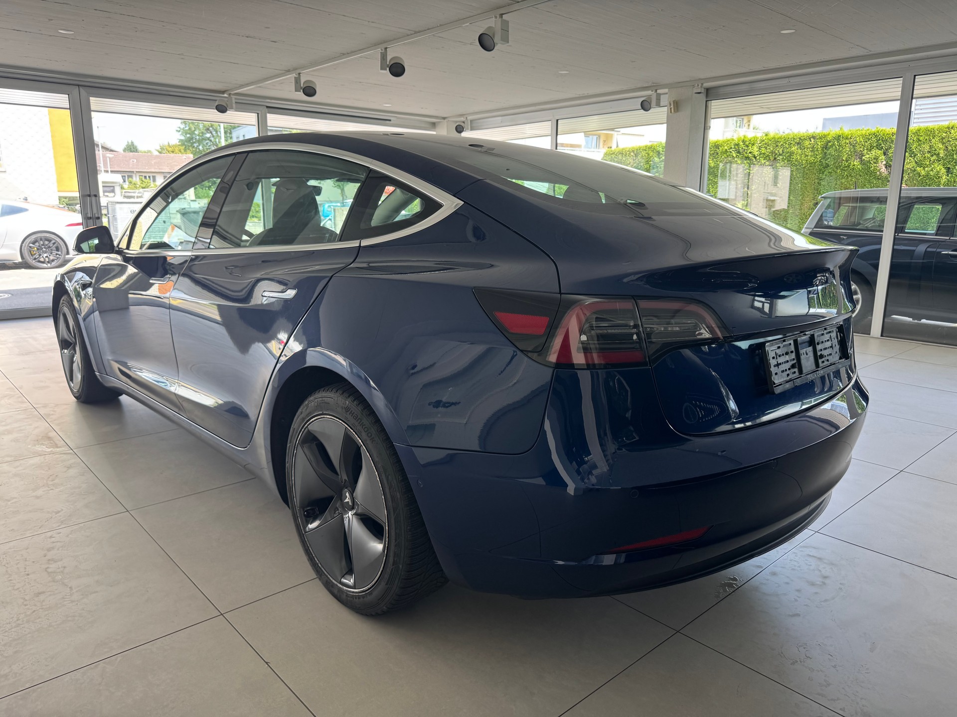 TESLA Model 3 Long Range Dual Motor AWD-image-6
