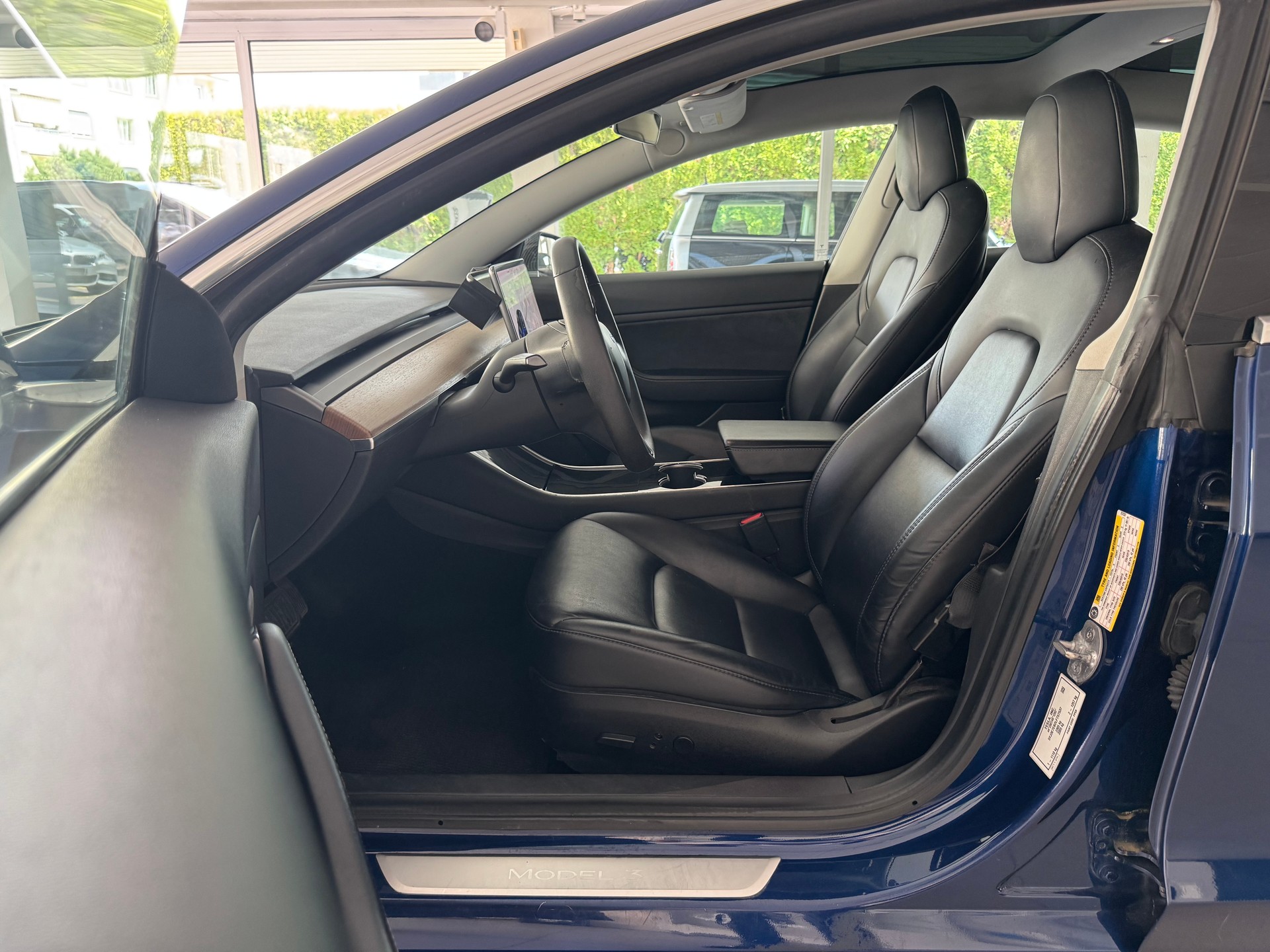 TESLA Model 3 Long Range Dual Motor AWD-image-10