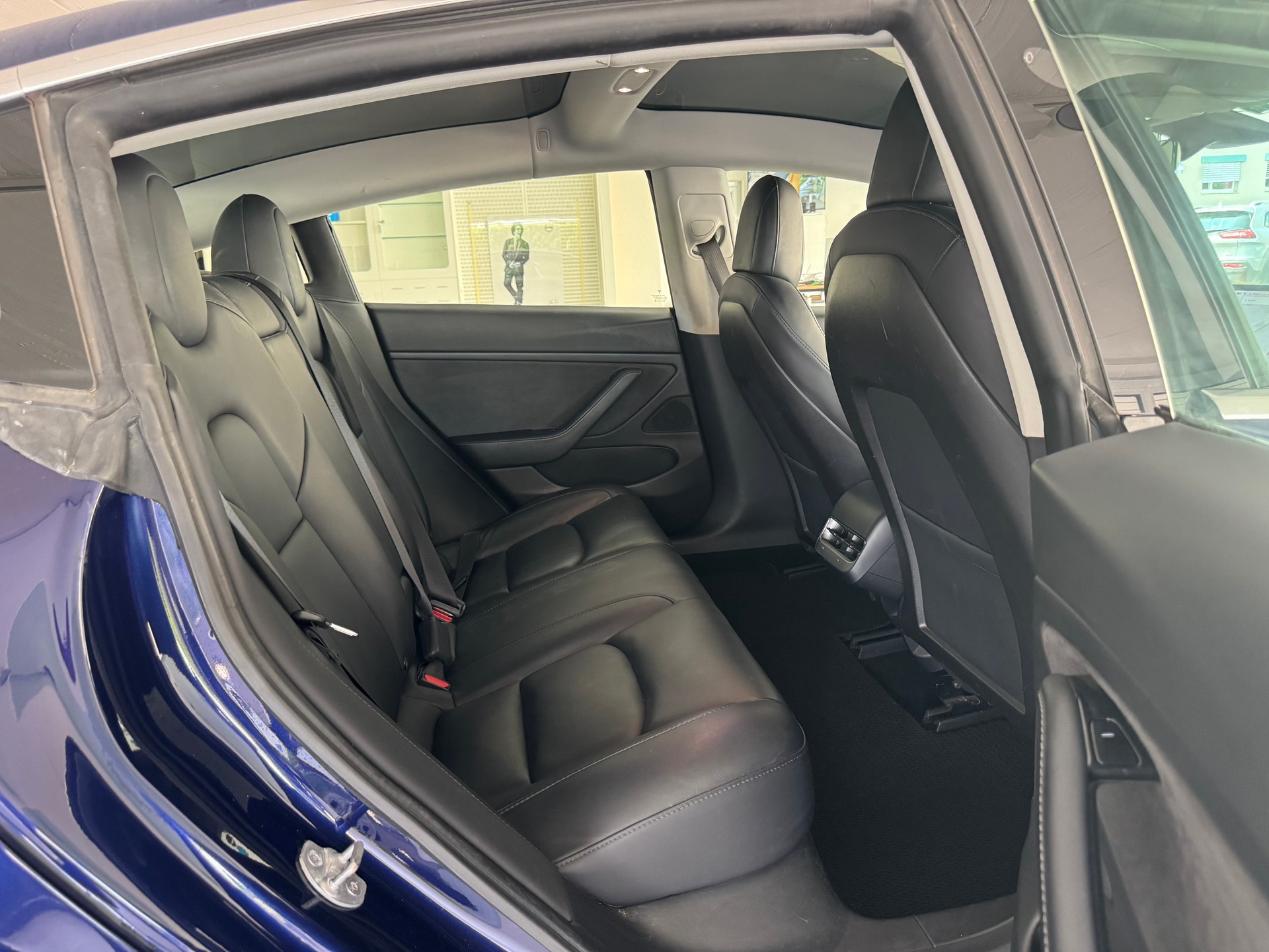 TESLA Model 3 Long Range Dual Motor AWD-image-16