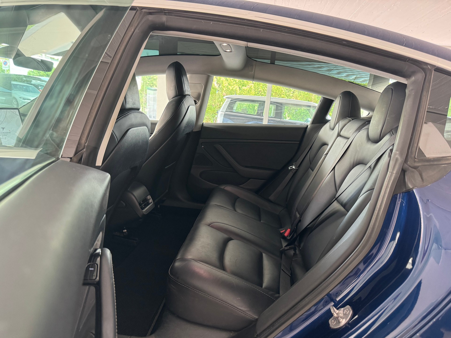TESLA Model 3 Long Range Dual Motor AWD-image-14
