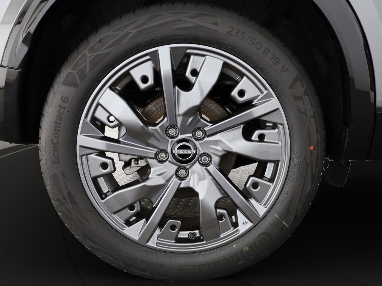 NISSAN Qashqai 1.5 VC-T Tekna-showroom-element-3
