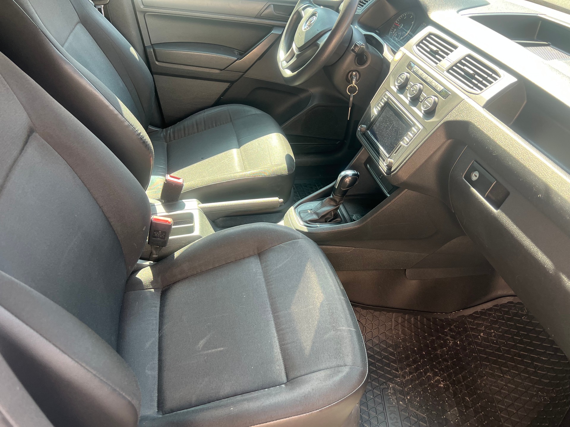 VW Caddy 2.0TDI BlueMotion Technology DSG-image-7