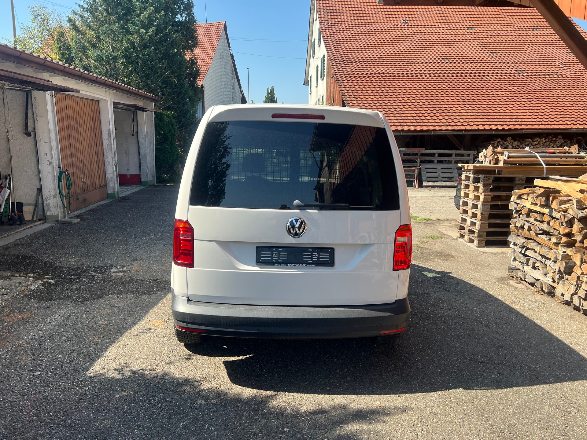VW Caddy 2.0TDI BlueMotion Technology DSG-image-5