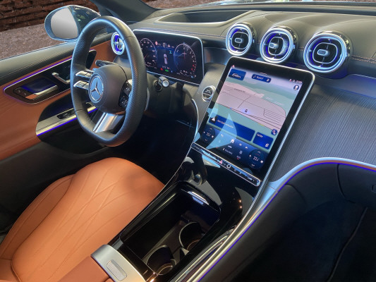MERCEDES-BENZ GLC 300 de 4M 9G-Tronic-image-14