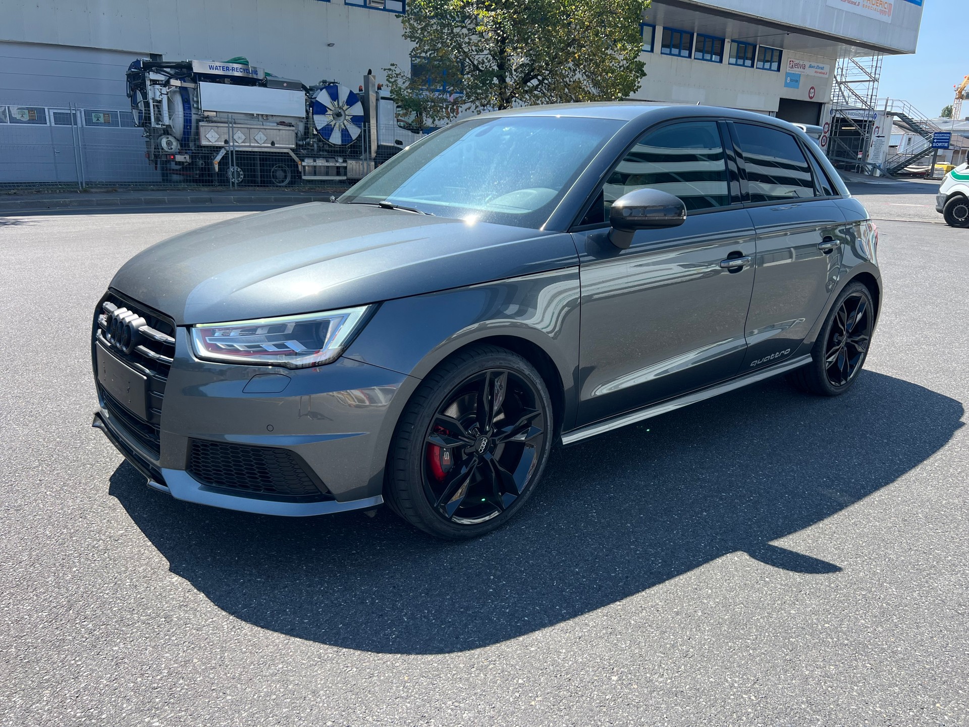 AUDI S1 Sportback 2.0 TFSI Sport quattro-image-0